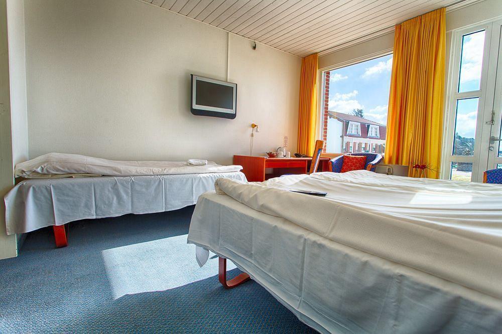 Hotel Pinenhus Glyngøre Exteriör bild