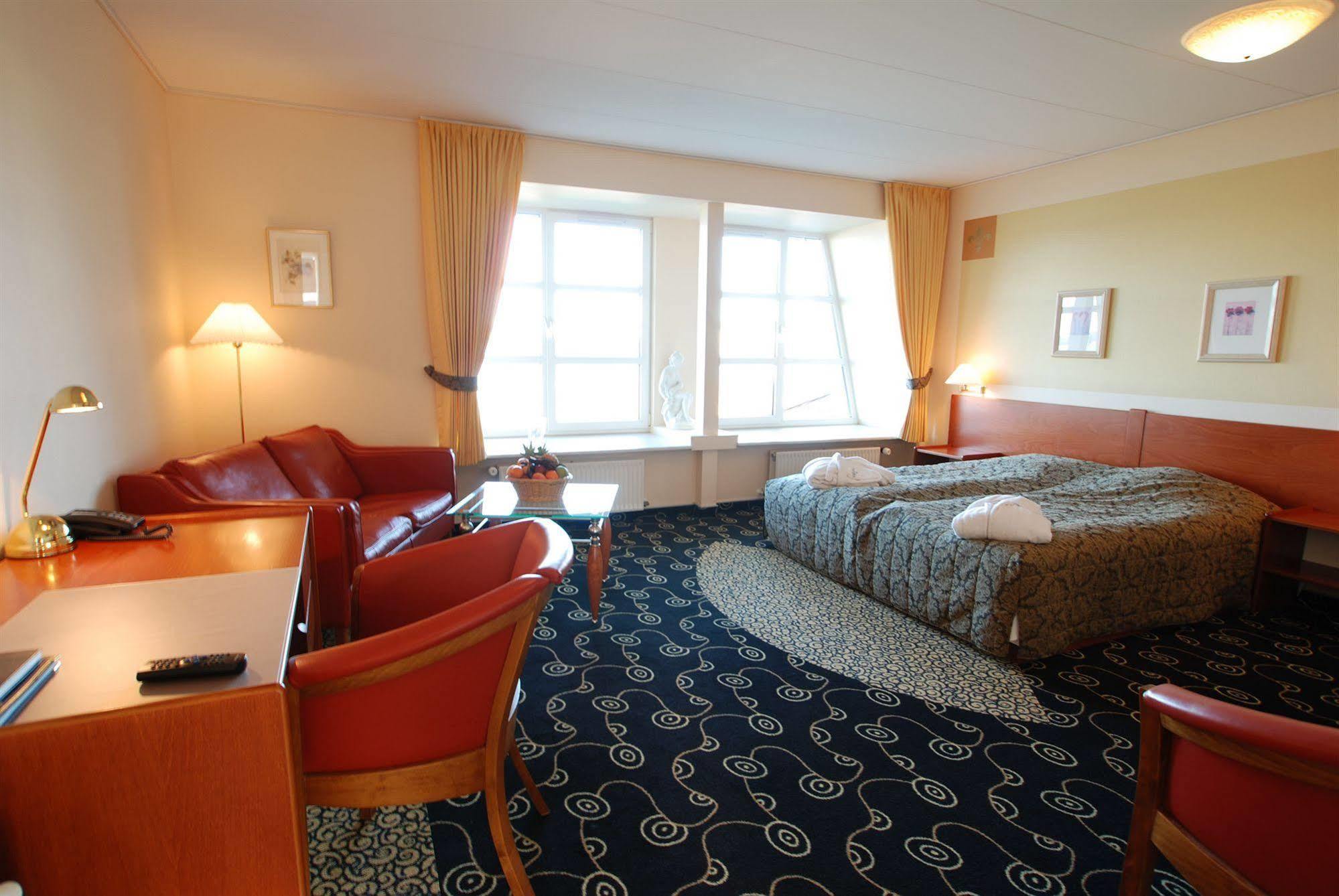 Hotel Pinenhus Glyngøre Exteriör bild