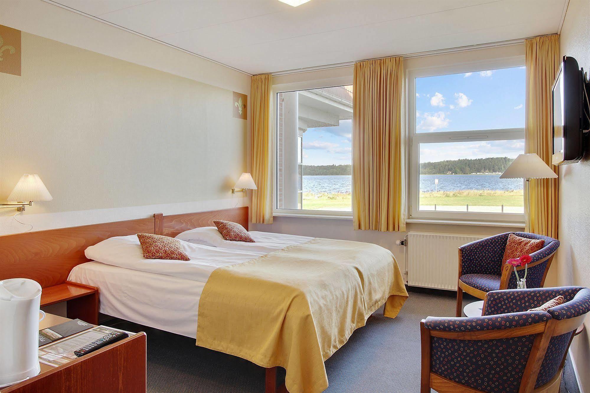 Hotel Pinenhus Glyngøre Exteriör bild