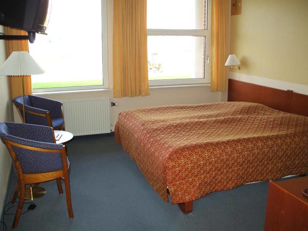 Hotel Pinenhus Glyngøre Exteriör bild