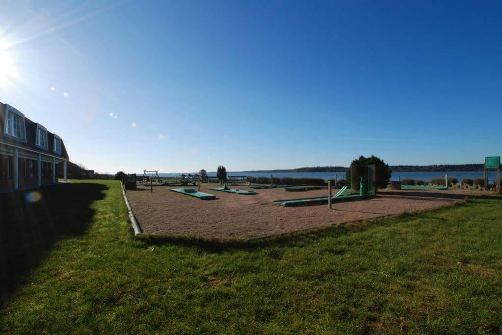 Hotel Pinenhus Glyngøre Exteriör bild